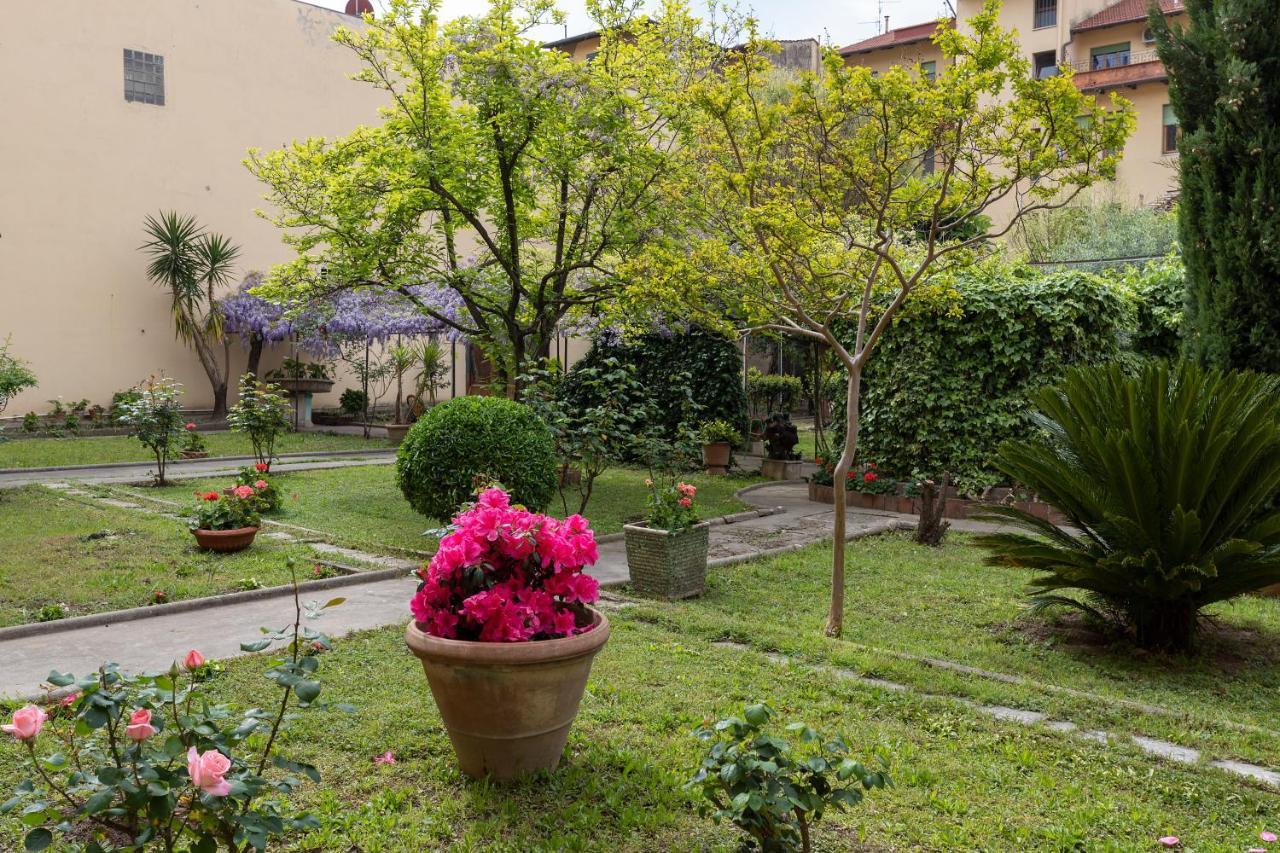 Hotel Casa Ferie Sant’Anna Florencia Exterior foto
