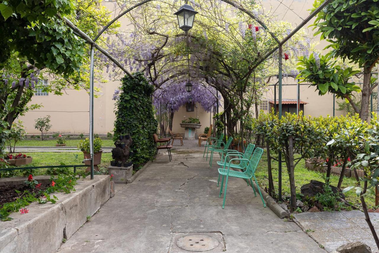 Hotel Casa Ferie Sant’Anna Florencia Exterior foto