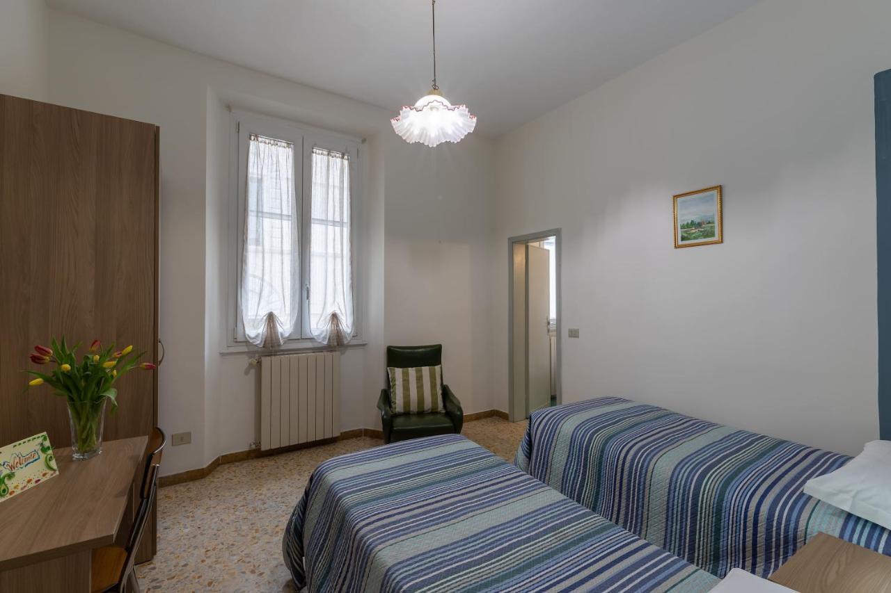 Hotel Casa Ferie Sant’Anna Florencia Exterior foto