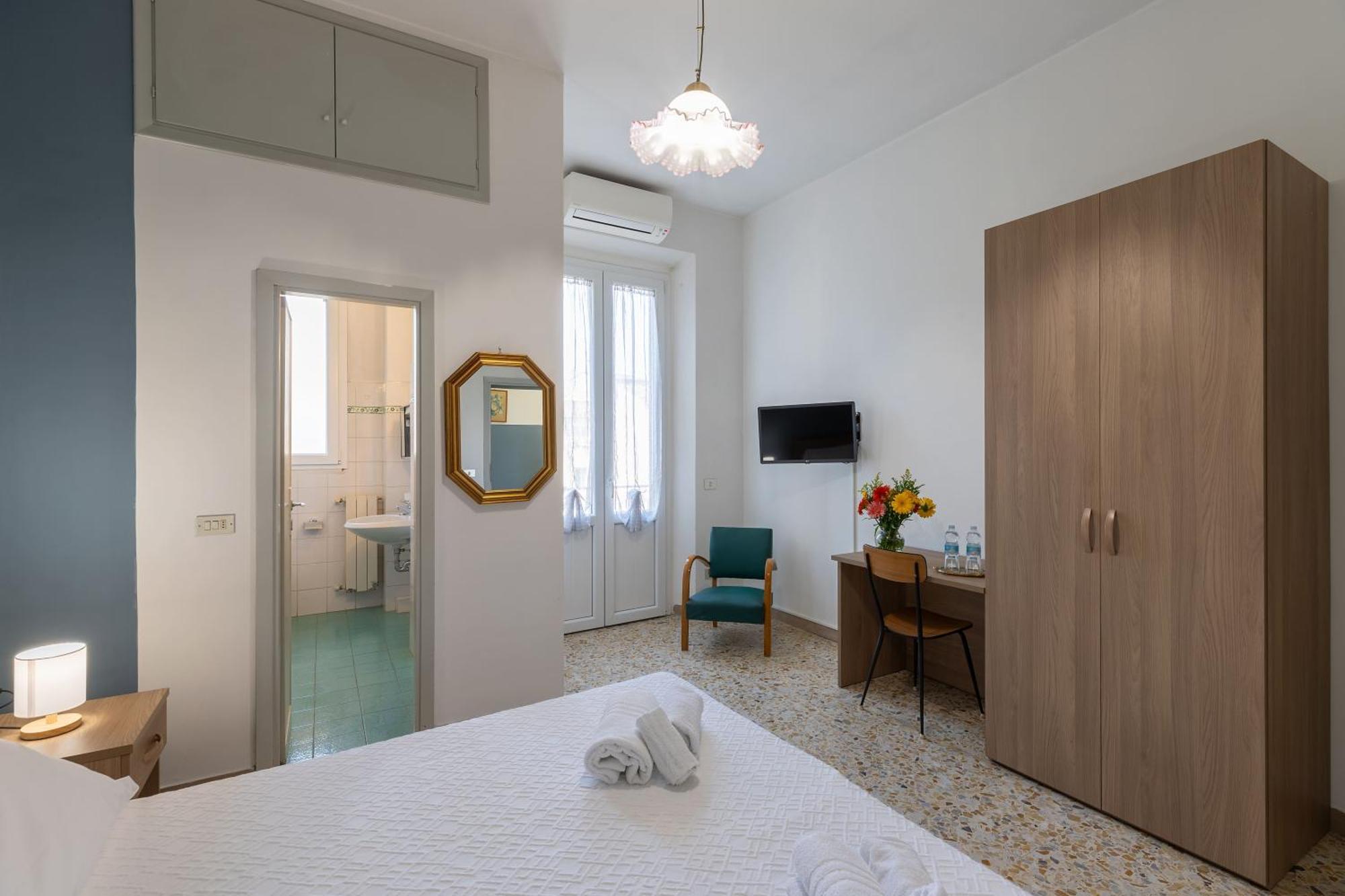 Hotel Casa Ferie Sant’Anna Florencia Exterior foto
